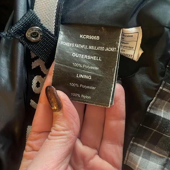 686 women’s small ski/snowboard jacket - Picture 4 of 6